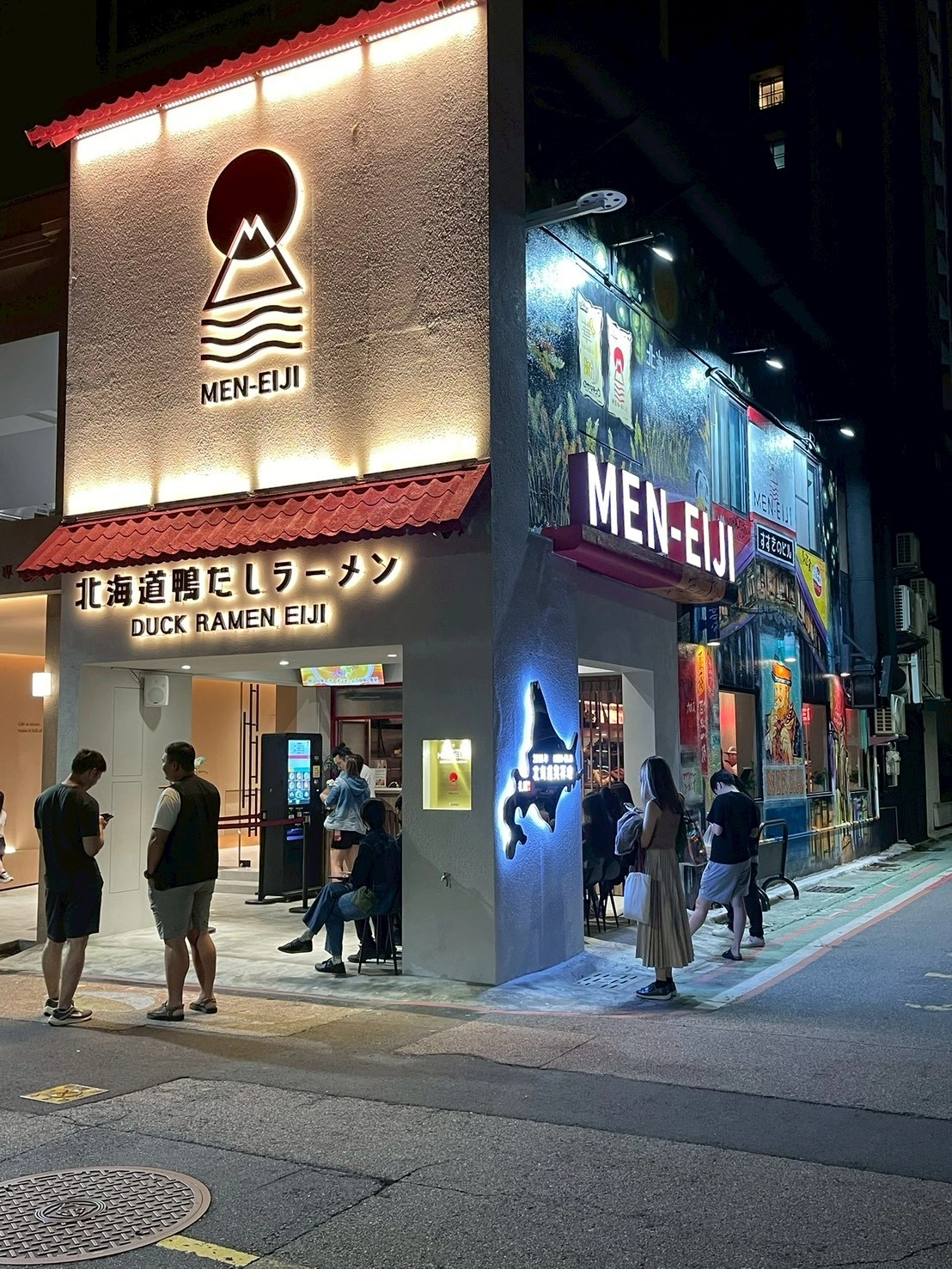 LINE_ALBUM_勤美店_260519_5